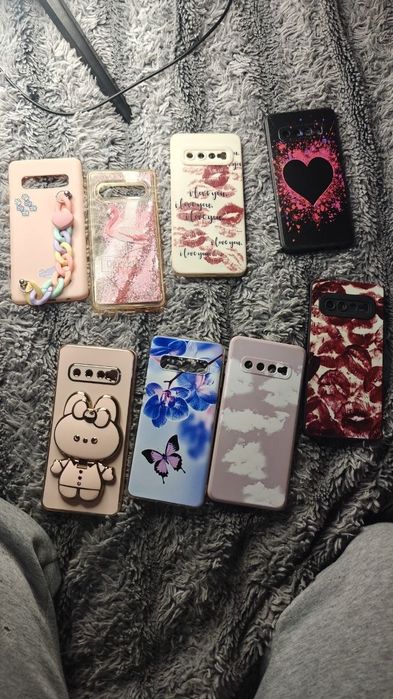 Samsung s 10 128gb. з чохлами.
