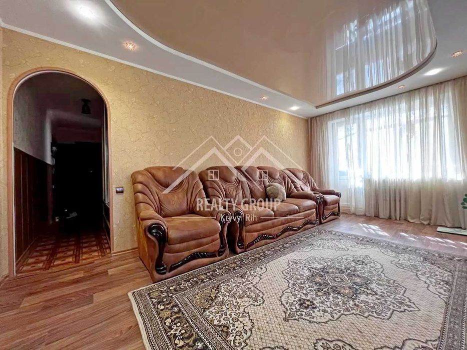 Продаж 3к квартири з меблями та технікою на Ювілейній (вул.Покровська)
