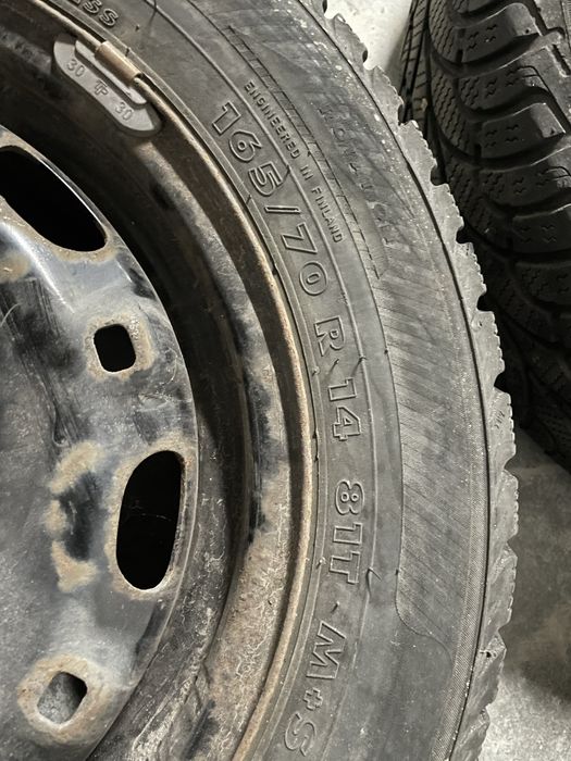 Felgi stalowe 5 śrub, opony r 14