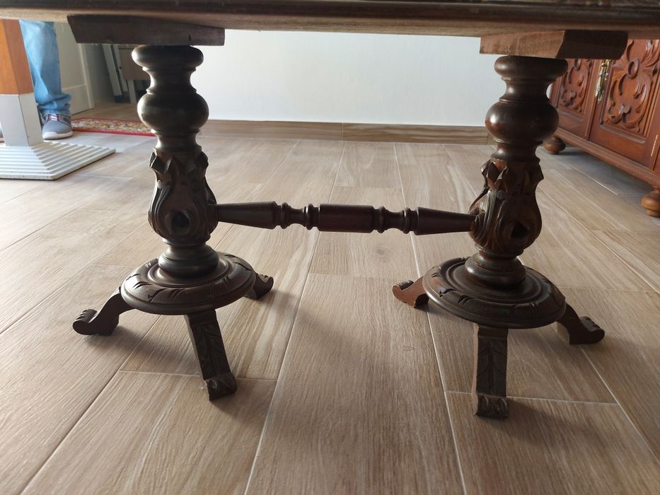 Mesa Castanha Antiga