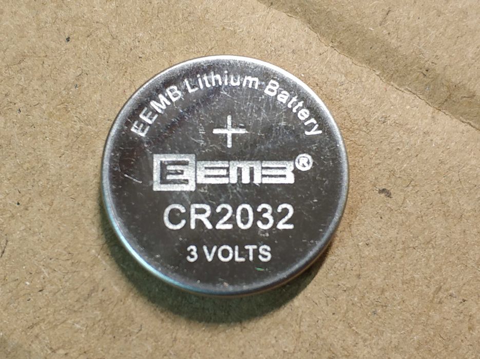 батарейка типу CR1220 CR1225 CR2032 на 3 Вольта виробник EEMB