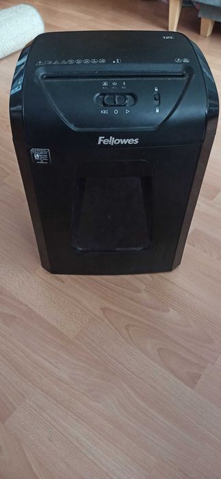 Niszczarka FELLOWES 12C