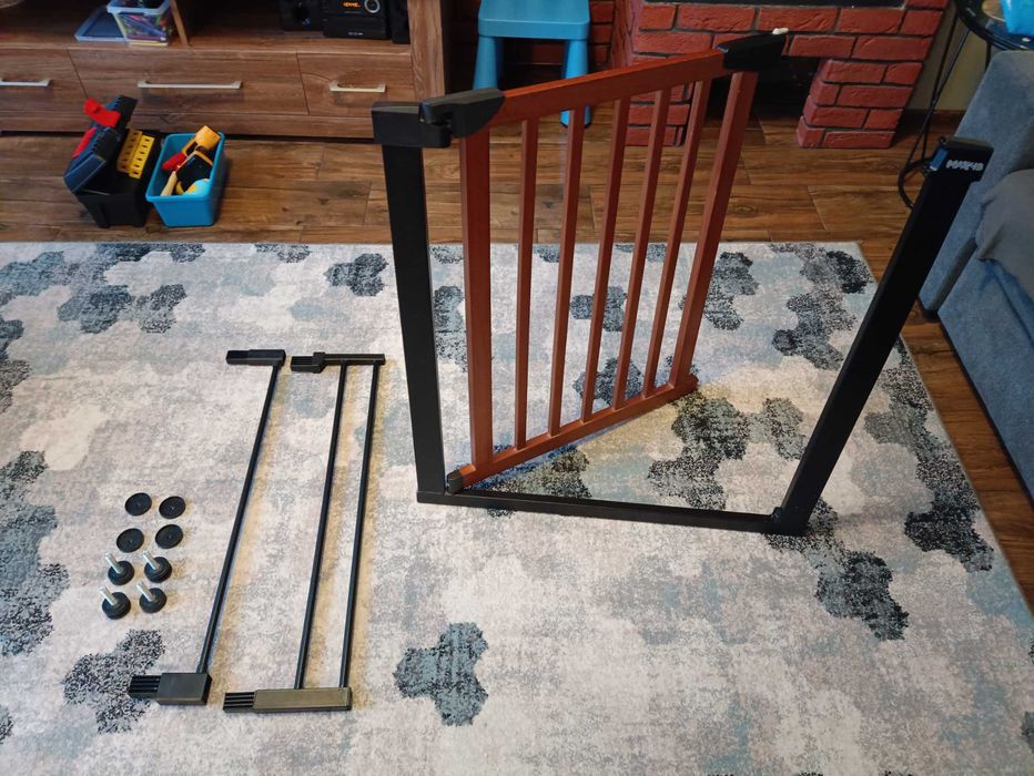 Bramka zabezpieczająca na schody MAX4B