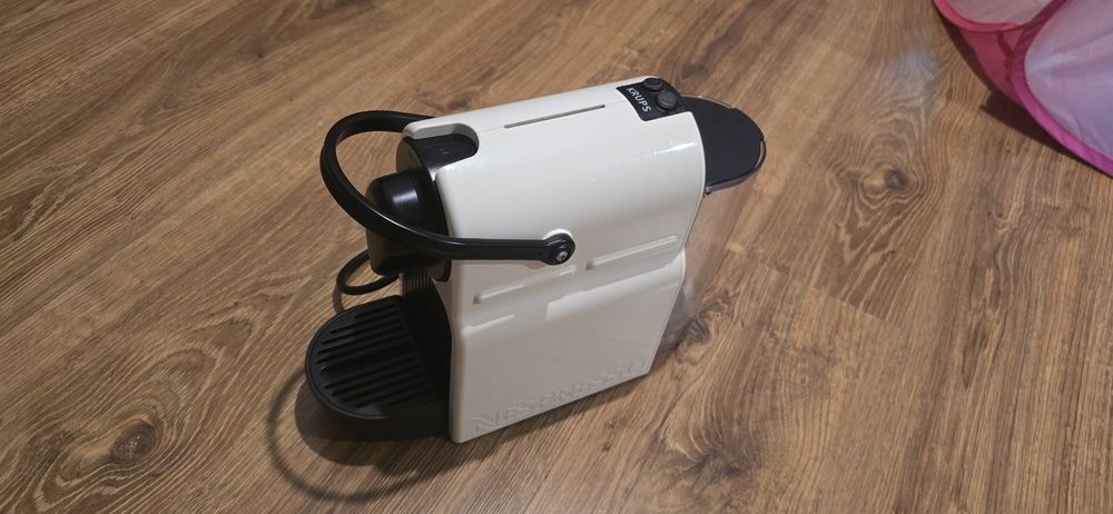 Ekspres na kapsułki Nespresso Krups XN100