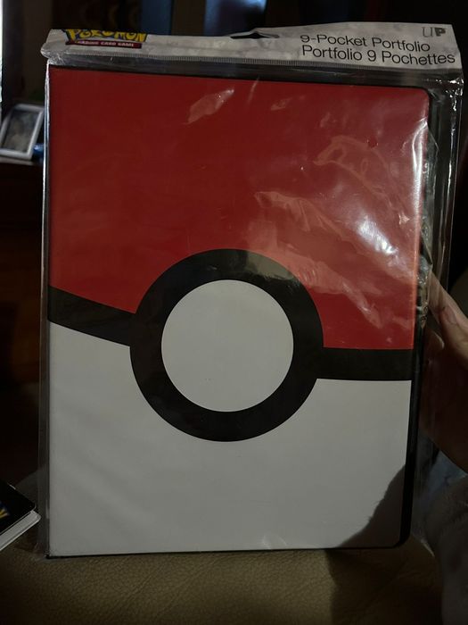 Lote Pokémon + binder