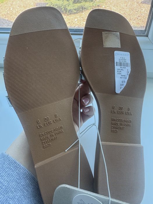 Шльопанці  primark