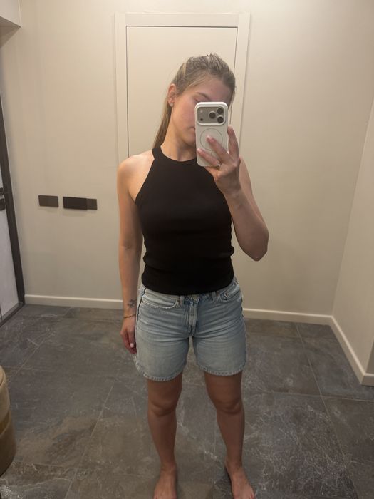 Продам джинсові шорти Zara
