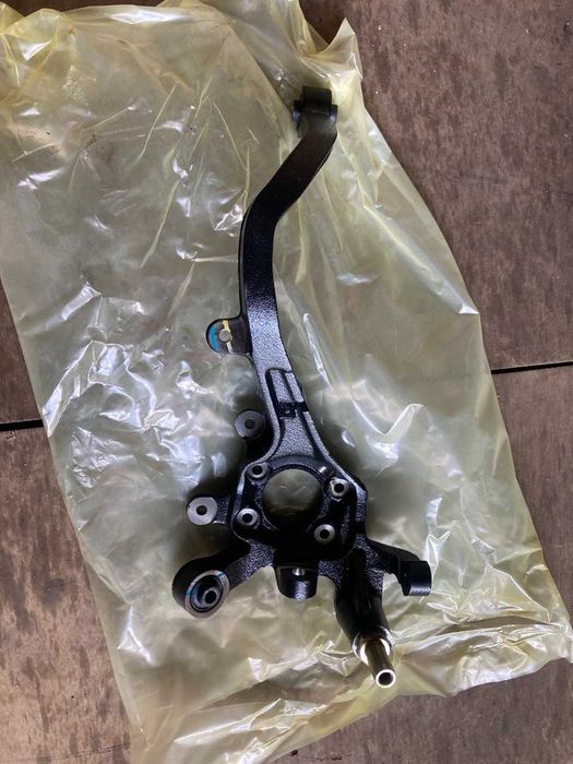 Новая Цапфа ступицы задней правой Hyundai Sonata