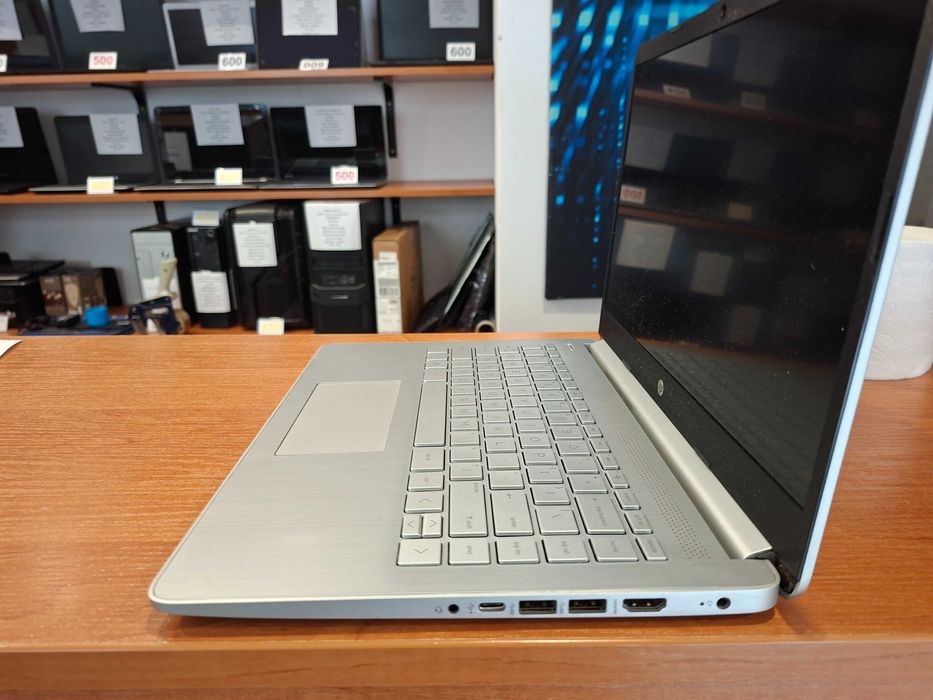 Laptop HP14  11th Gen 16D4 500NVMe Windows 11