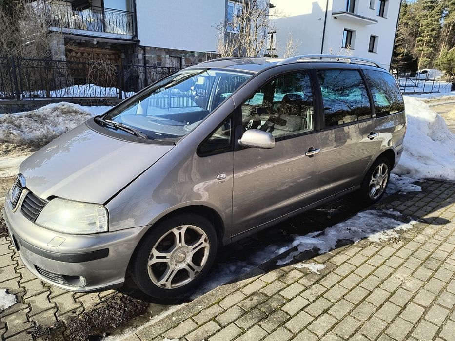 Srebrny Seat Alhambra 2005