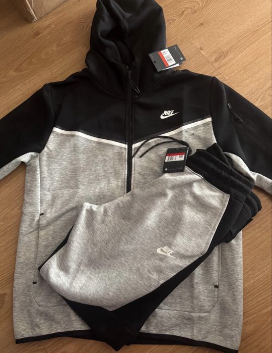 Nike tech flece cinza L
