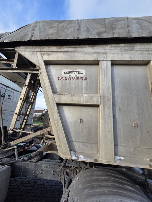 Semireboque Basculante