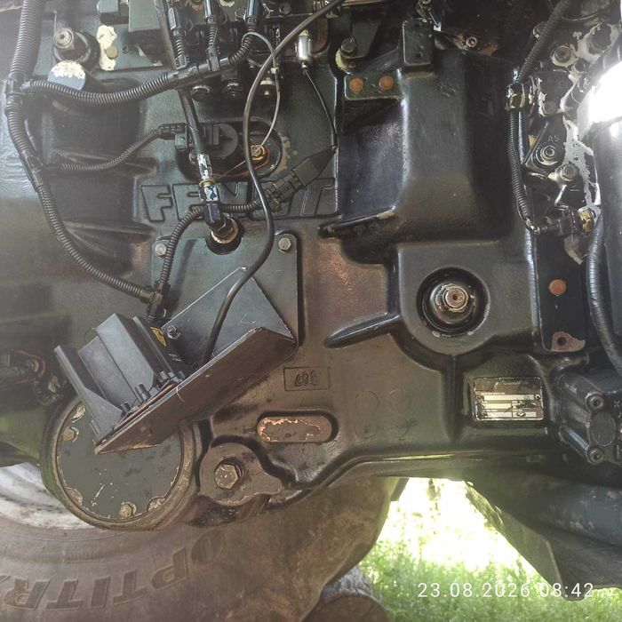 Трактор Massey Ferguson 8480