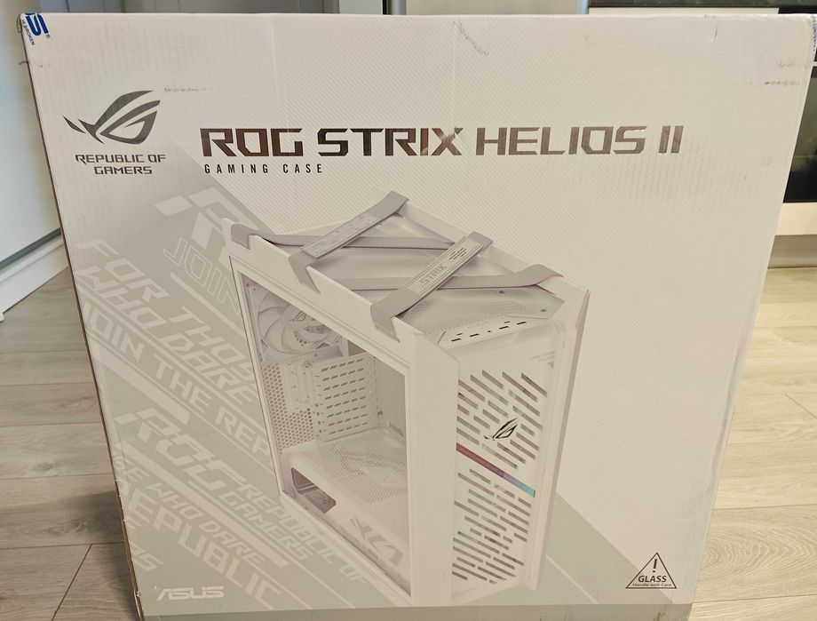 Rog strix helios ii white