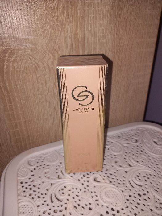 Perfumy Giordani Gold Woman