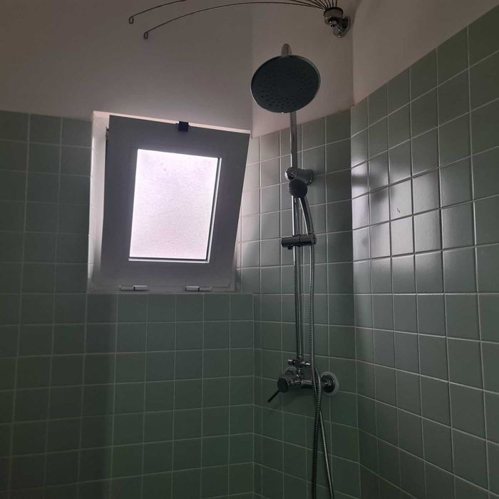 Arrenda-se T3 renovado Bairro Brinca