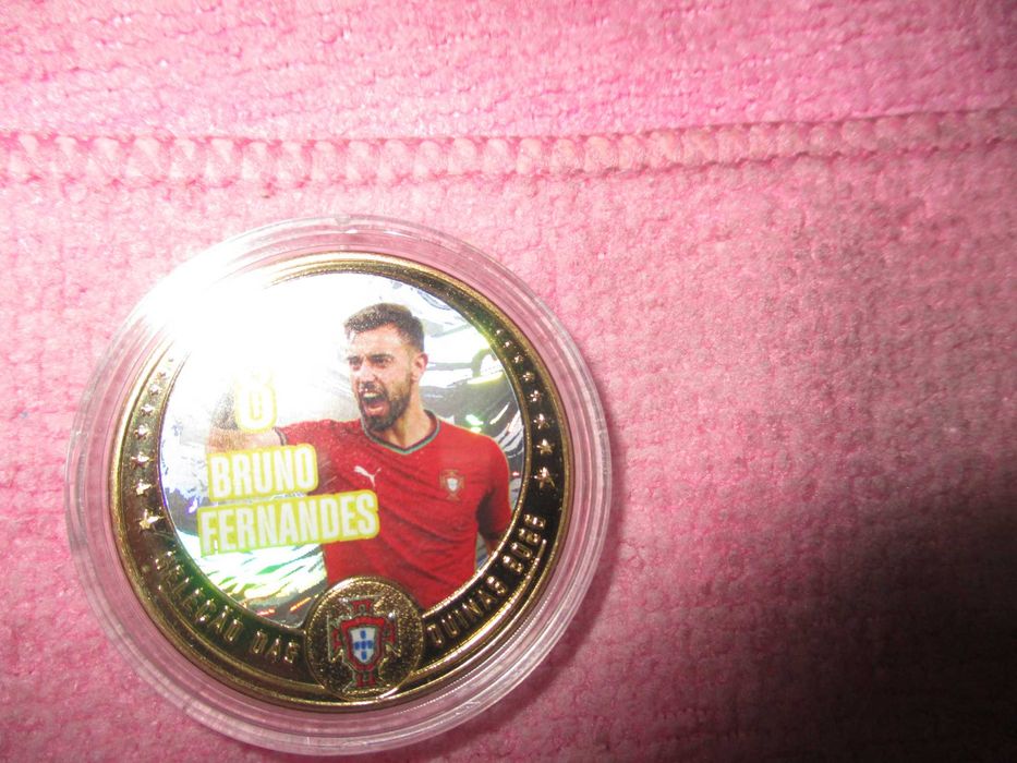 Moedas Douradas Icoins Mundial Futebol 2026 Rafael Leão e Bruno Fernandes