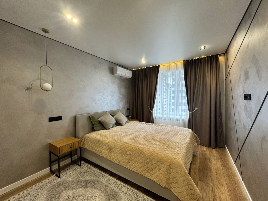 Двокімнатна квартира з ремонтом в парку Центральний