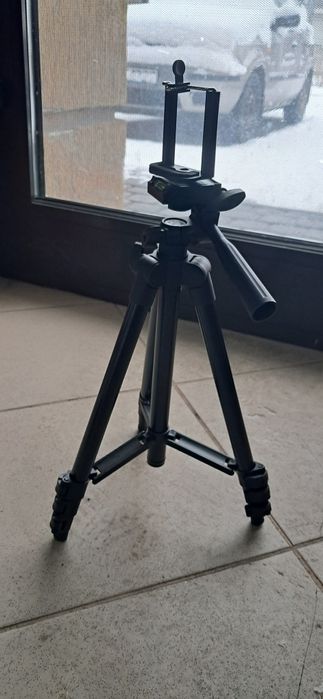 Statyw 103cm z uchwytem na telefon lampę aparat z pilotem Bluetooth