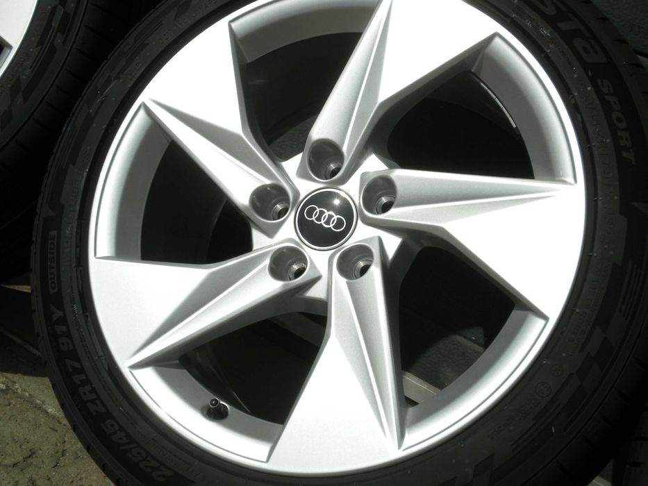 Nowe koła letnie alu 17 5x112 oryg AUDI A3 8Y 8V 8P 225/45r17 Kumho
