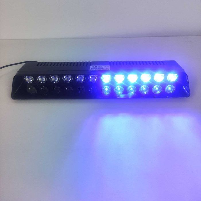 Проблисковий стробоскоп 12 LED під скло червоно-синій мигалка