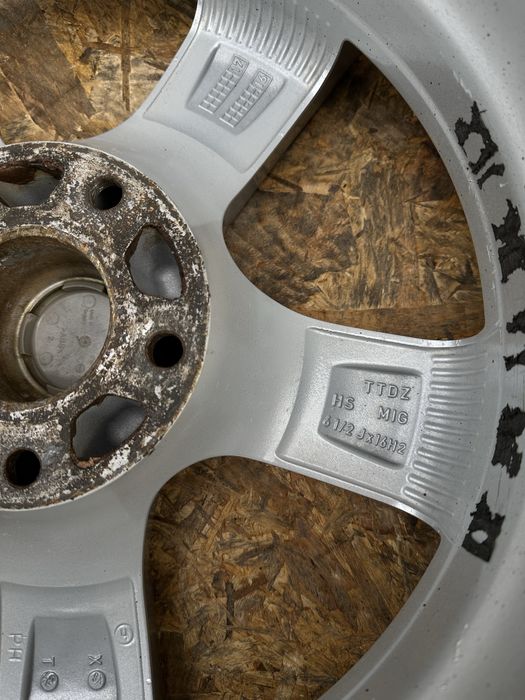 Диски5/114.3  R16 ET40 цо(діа)66.1титани диски