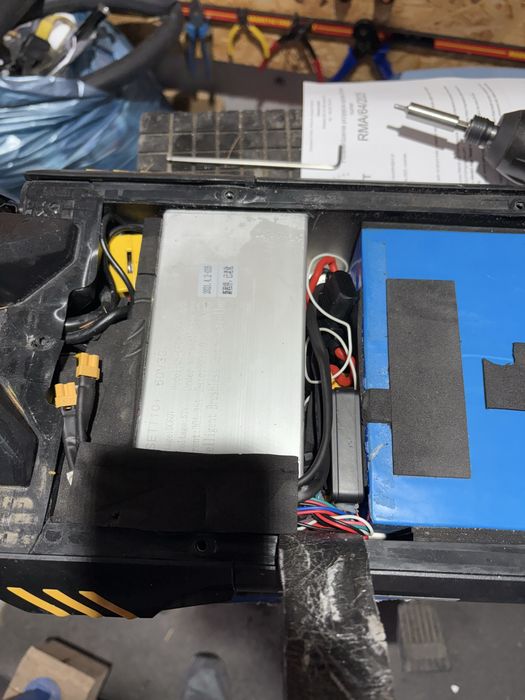Serwis hulajnogi elektrycznej, naprawa, regeneracja baterii roweru
