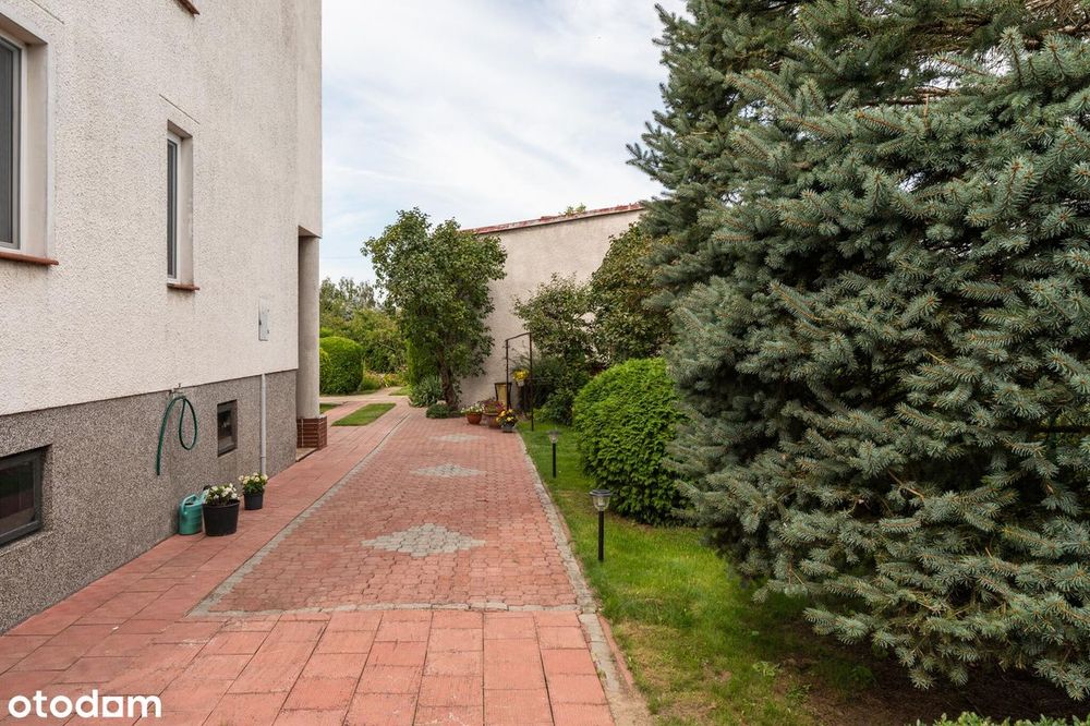 Przestronny | Schludny|7pok. 170m2 | + 76m2  Budynek Gospodarczy