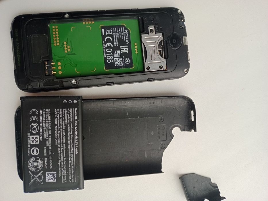 Телефоны на запчастини