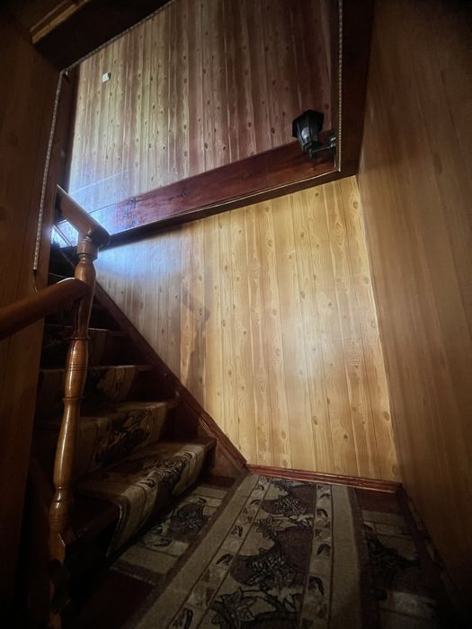 Жорнівка продаж пів будинку 4 кімнати Газ/Камін з виходом в Ліс