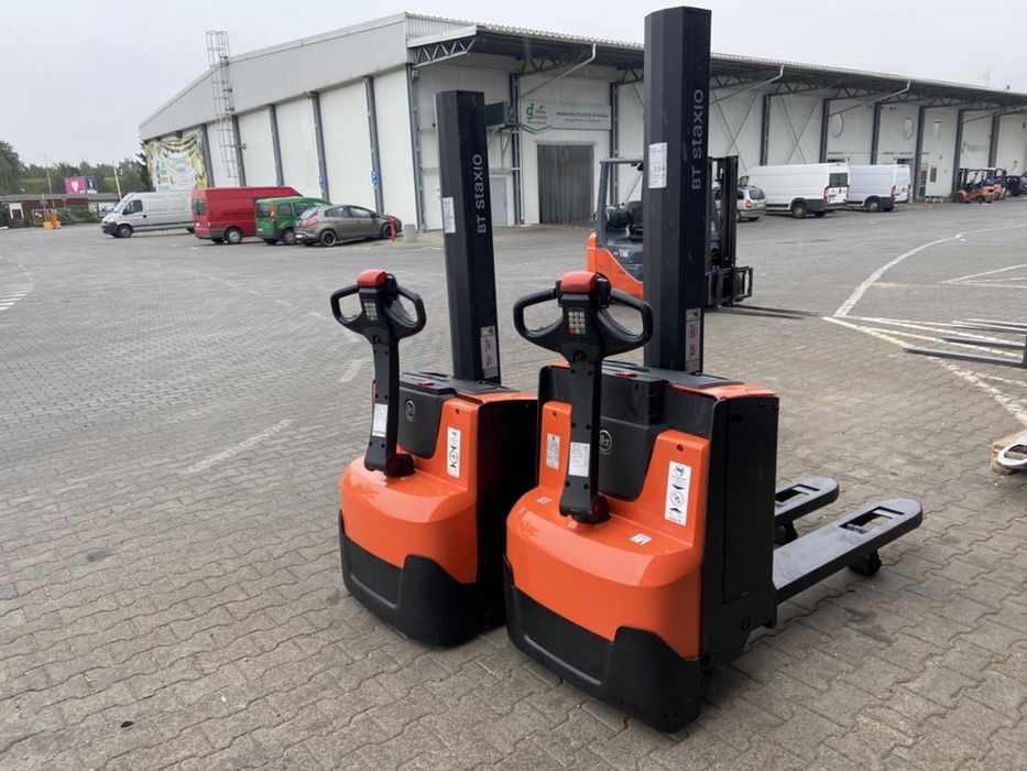 Paleciak elektryczny wózek widłowy Toyota Najmniejszy 2000kg 160 cm