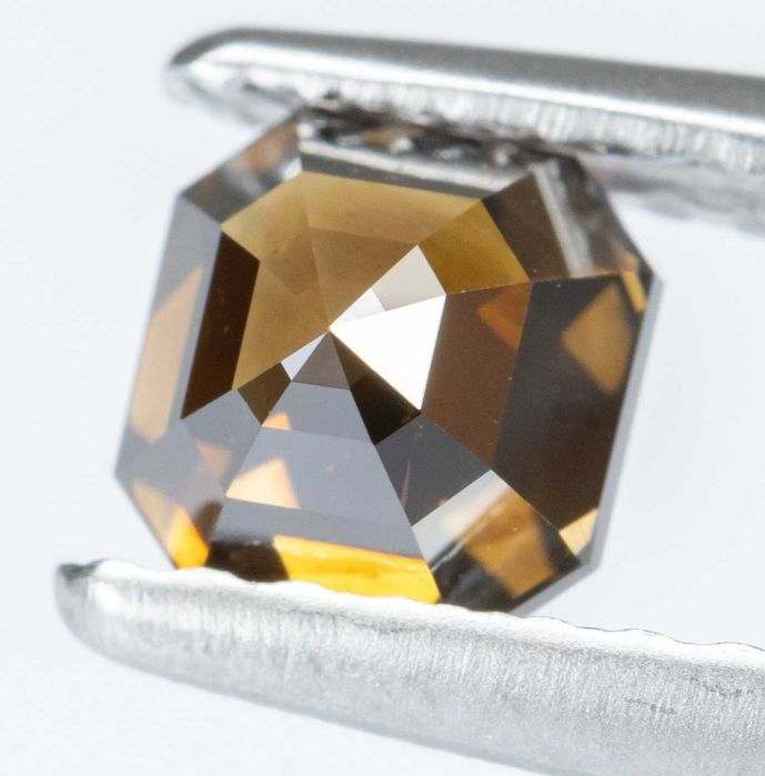 Diamante Fancy Yellow - 0.53 ct  - SI1 - Natural c/ certificado