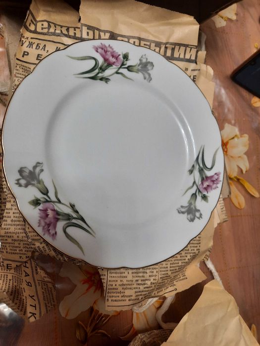 Тарелки Япония. 60-70 годы.Новые.Фарфор.6+6 шт