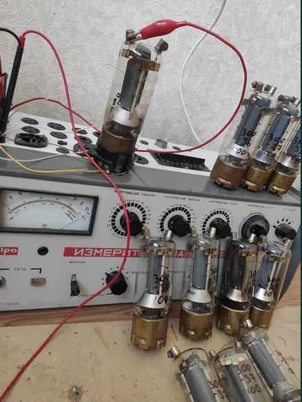 Радиолампа RL12P35 Telefunken