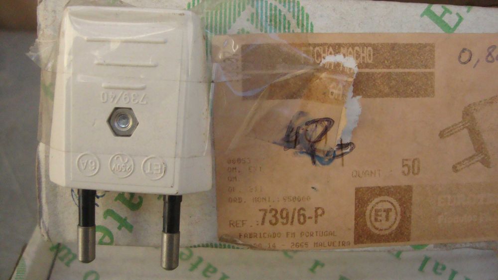 Vendo muitos Materiais de Eletricidade Sobrantes de Div. trabalhos