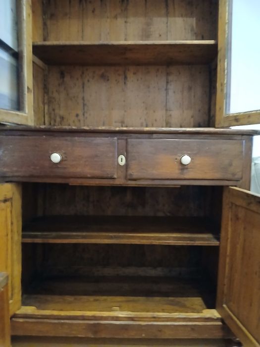 Armário louceiro vitrine