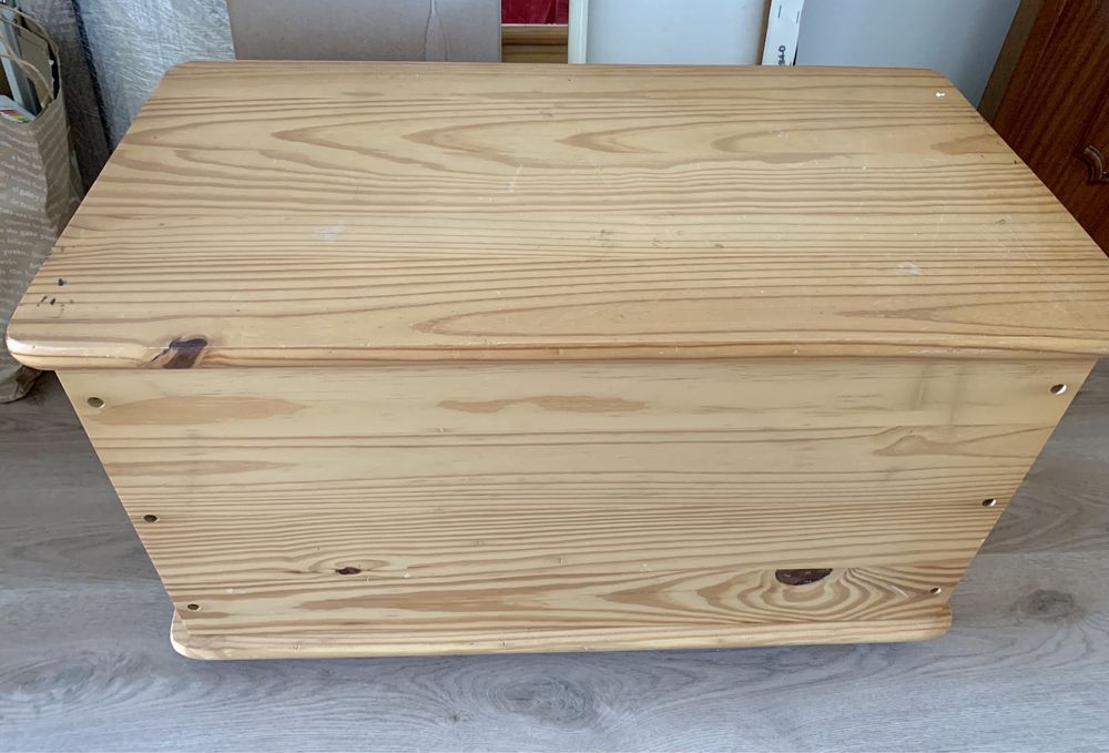 Baú de Madeira Maciça