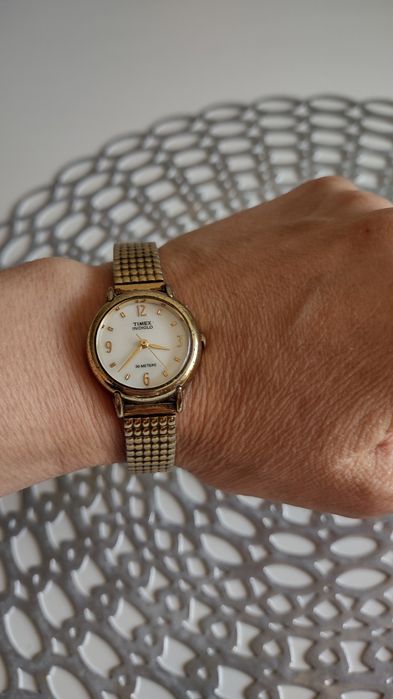 Zegarek damski Timex Indiglo złoty