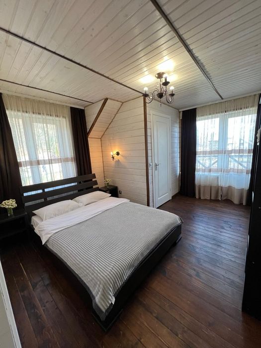 Котедж Будинок в Мигово 8-10 осіб