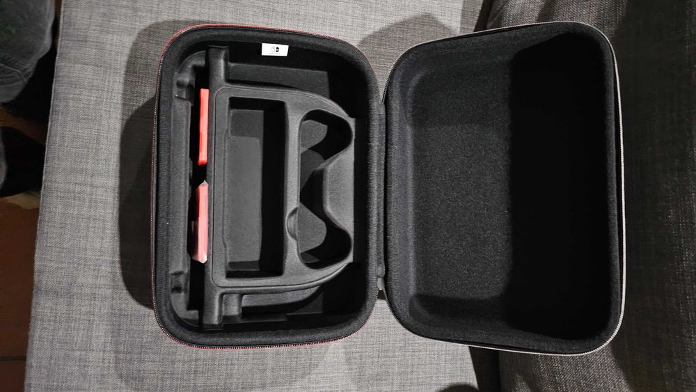 Nintendo Switch Cinza c/ Mala Viagem Delux