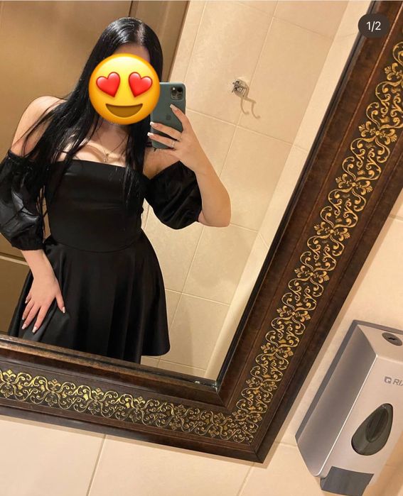 Дуже красива сукня з чорного атласу