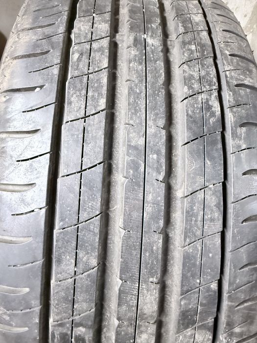 Шини літні 225/50/18 Dunlop