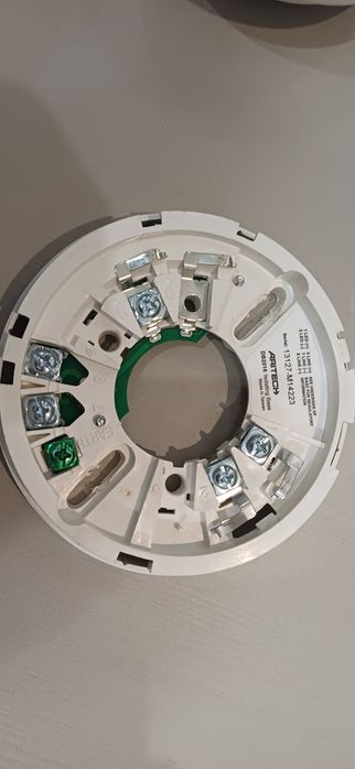 Czujka optyczna ppoż Aritech DP2061N + gniazdo DB2016