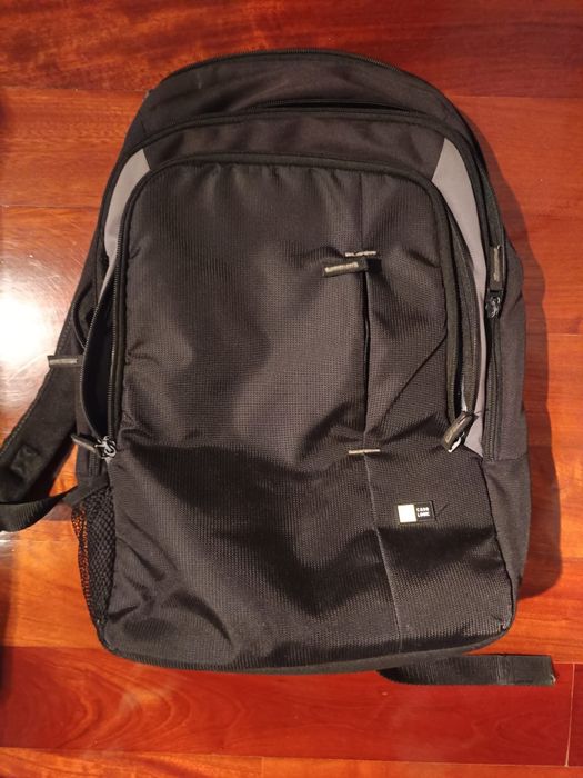 Mochila CASE LOGIC Cinza Escuro