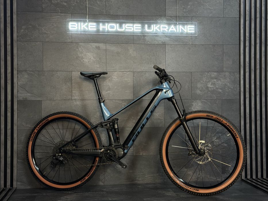 Bulls Sonic Evo Am SL 2 двопідвісний карбоновий електровелосипед