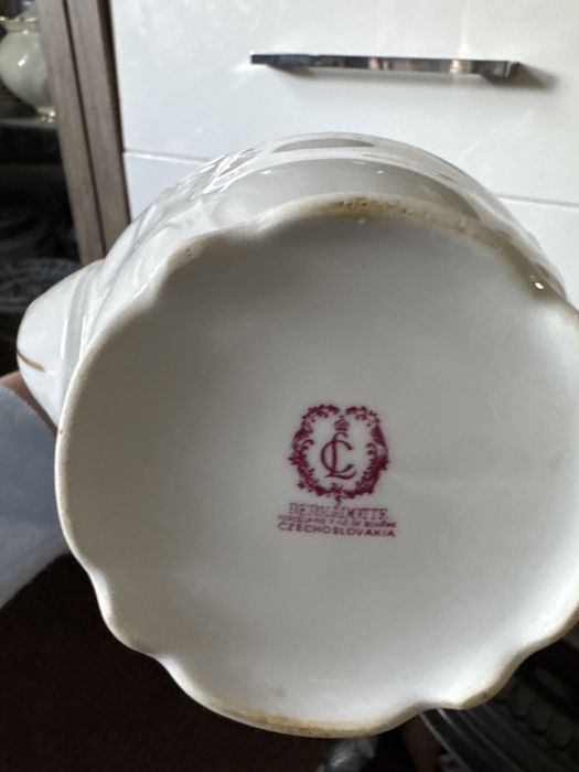 Dzbanek porcelanowy antyk fo kolekcji