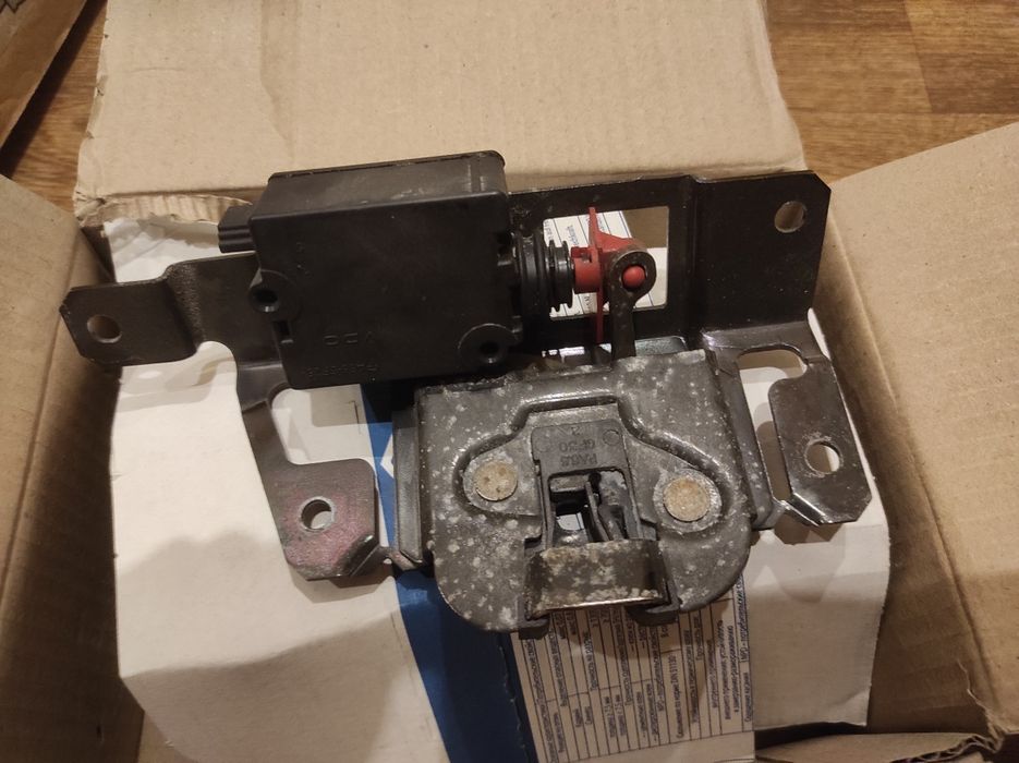 Электрозамок на BMW 3 универсал