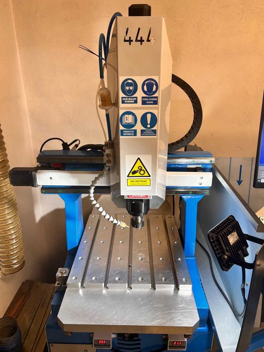 Frezarka CNC KENBUD CNC 444 prawie nowa