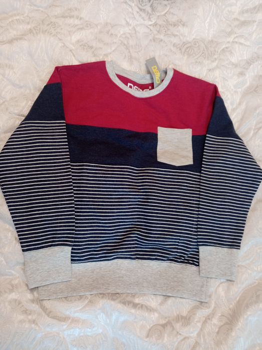 Кофта нова на хлопчика 9-10років.