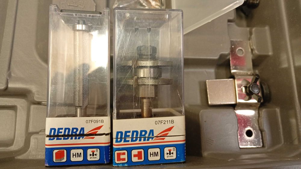 Frezarka Górnowrzecionowa RYOBI RRT1600 -Komis MADEJ Dębica